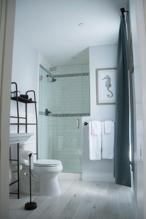 The Ocean Bay House Bed & Breakfast Bay Shore Exterior photo