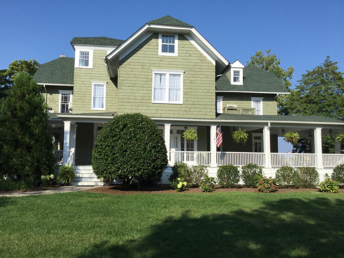 The Ocean Bay House Bed & Breakfast Bay Shore Exterior photo