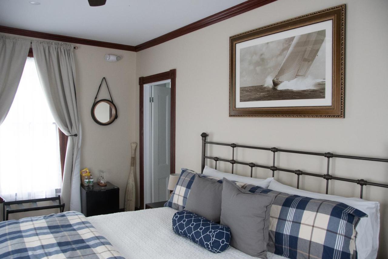 The Ocean Bay House Bed & Breakfast Bay Shore Exterior photo